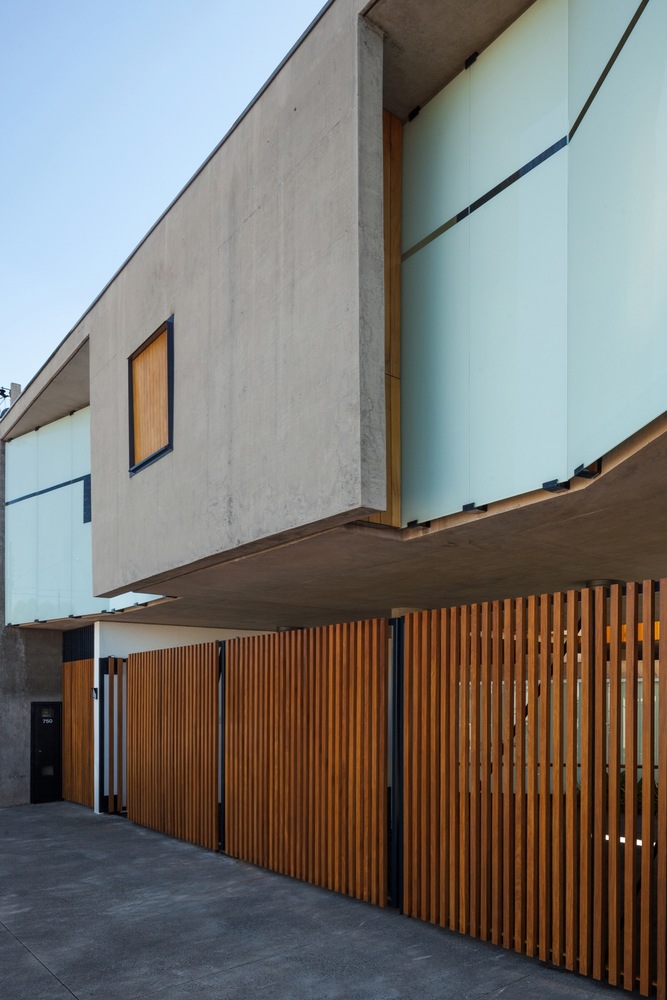 巴西奥兰蒂亚住宅 · 共生设计展现居住与工作空间-18