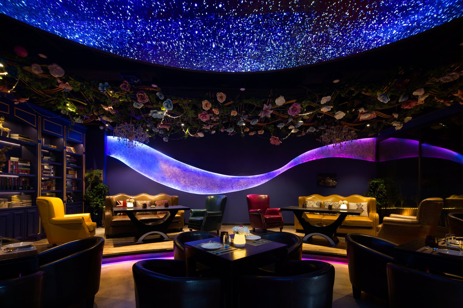 太原斑斓空间打造浪漫轻奢星空酒吧-26