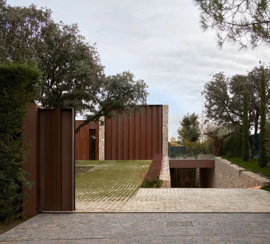 采石场房屋丨西班牙巴伦西亚丨Ramón Esteve 工作室-2