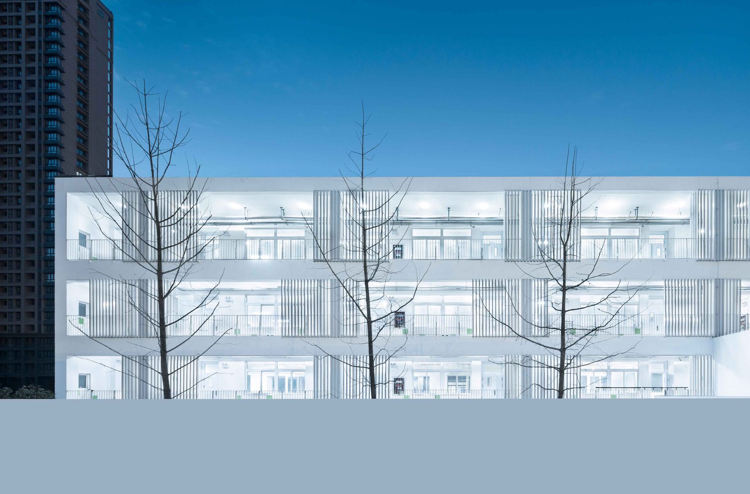 南京大山地小学 · 嵌入山坡的立体公共空间-26