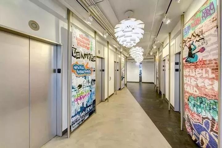 极致舒适！高大上电梯间设计让等待不再痛苦-23