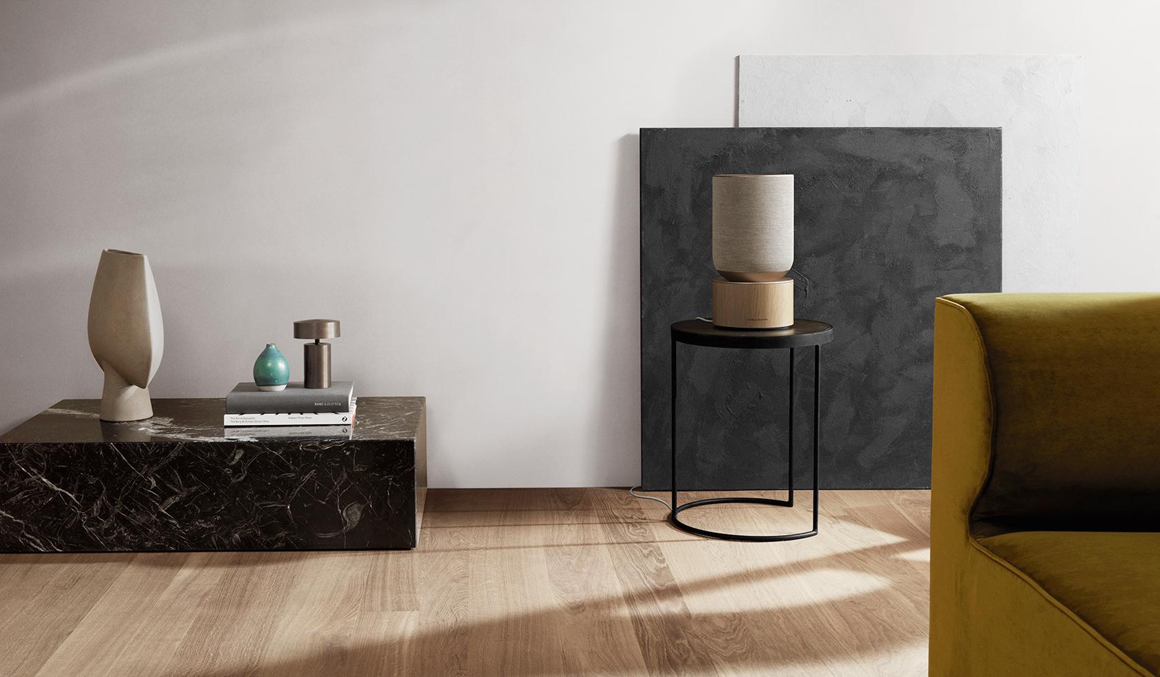 Bang & Olufsen 联手 Benjamin Hubert 打造和谐音质与设计的 Beosound Balance-2