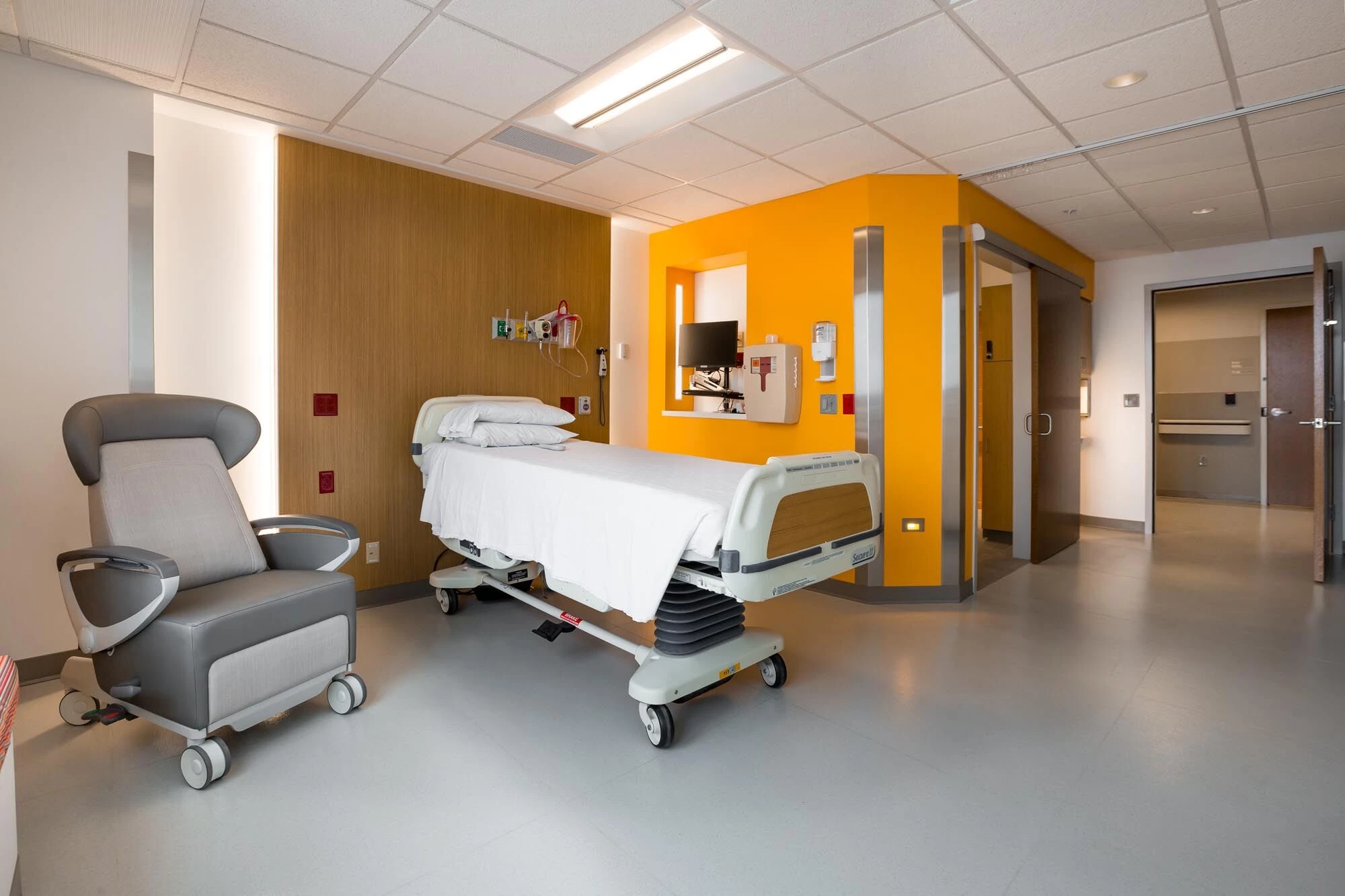 Mercy Medical Center 住院康复中心丨美国锡达拉皮兹丨OPN Architects-12