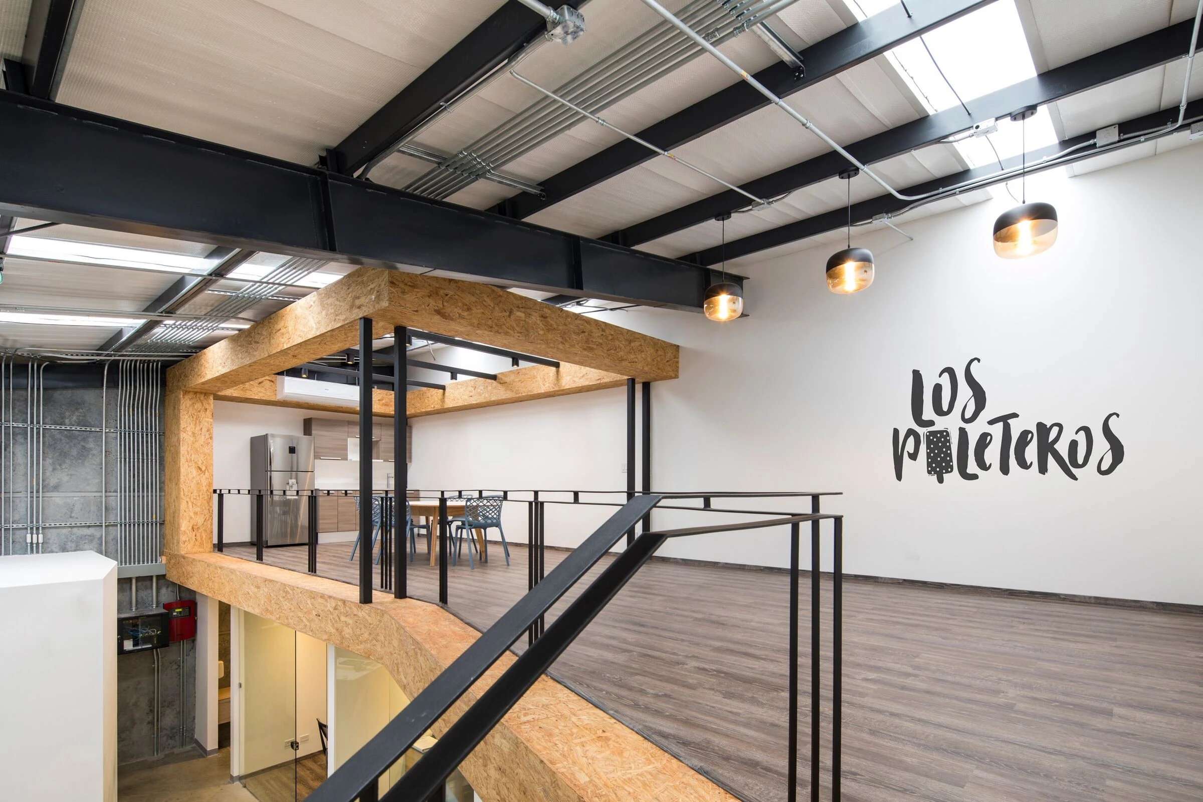 Los Paleteros 办公空间-15