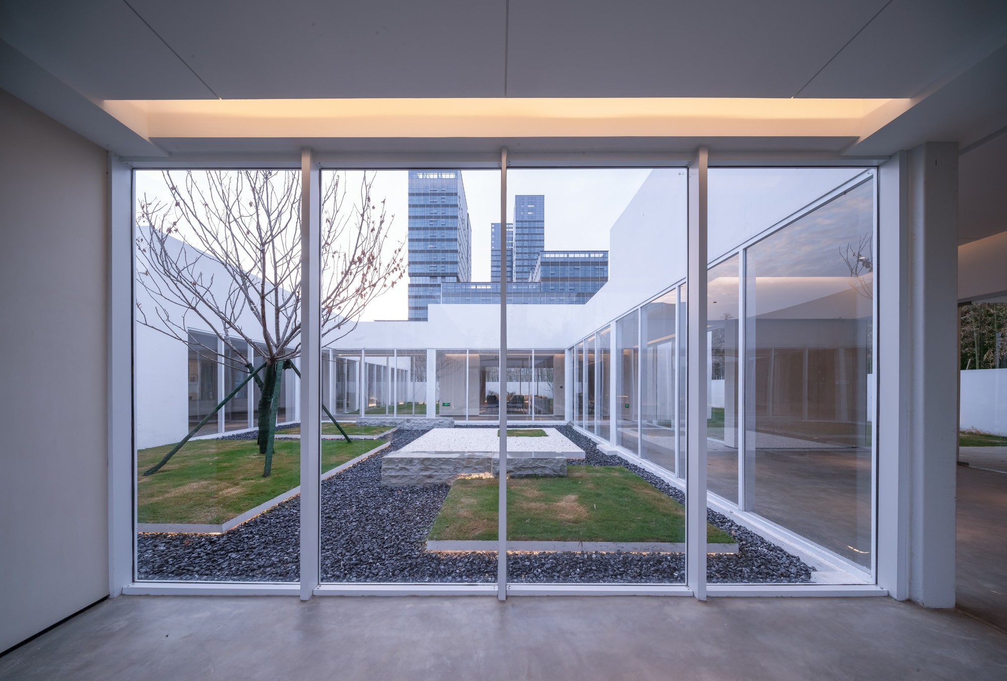 武汉光谷展示中心,诠释建筑与景观的完美融合-14