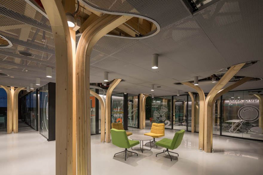 伊斯坦布尔地铁 cave 变身未来科技实验室-20