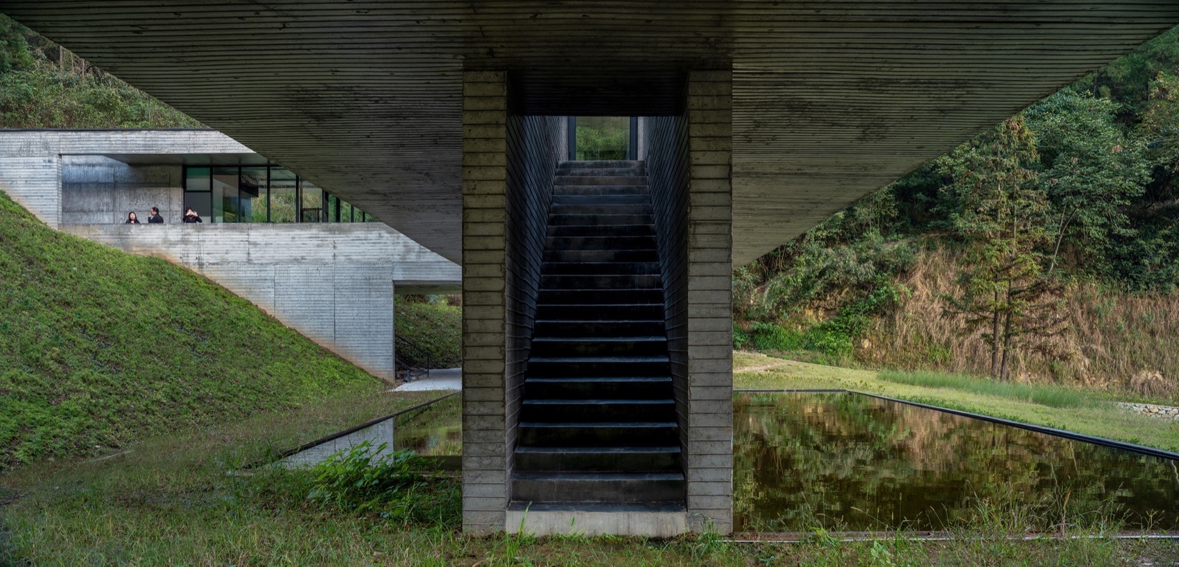 武当山麓游客中心:重塑台地之线丨中国十堰丨上海末广建筑设计有限公司-62