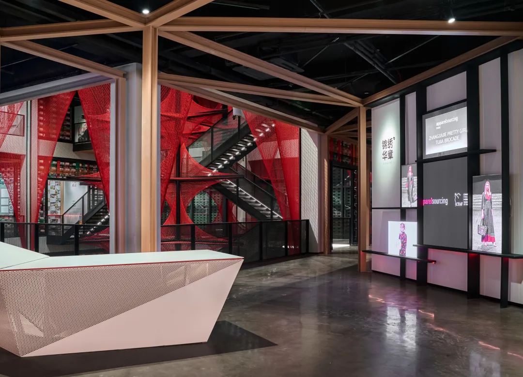 乖幺妹土家织锦企业馆及织锦工场丨中国张家界丨风合睦晨空间设计-18