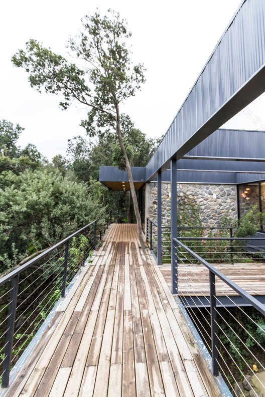 House in Olmue Rodrigo Pérez Kenchington-16