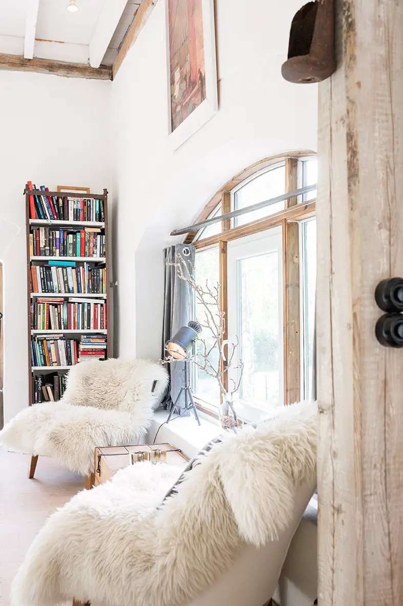 瑞典古老铸铁厂变身独特民宿-10