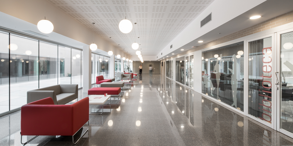 希罗纳老人住房丨Arcadi Pla Arquitectes-33