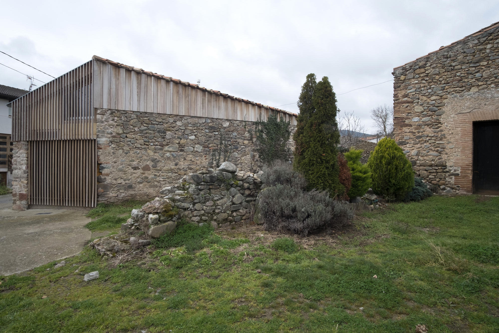 旧农舍变身多功能乡村别墅-9