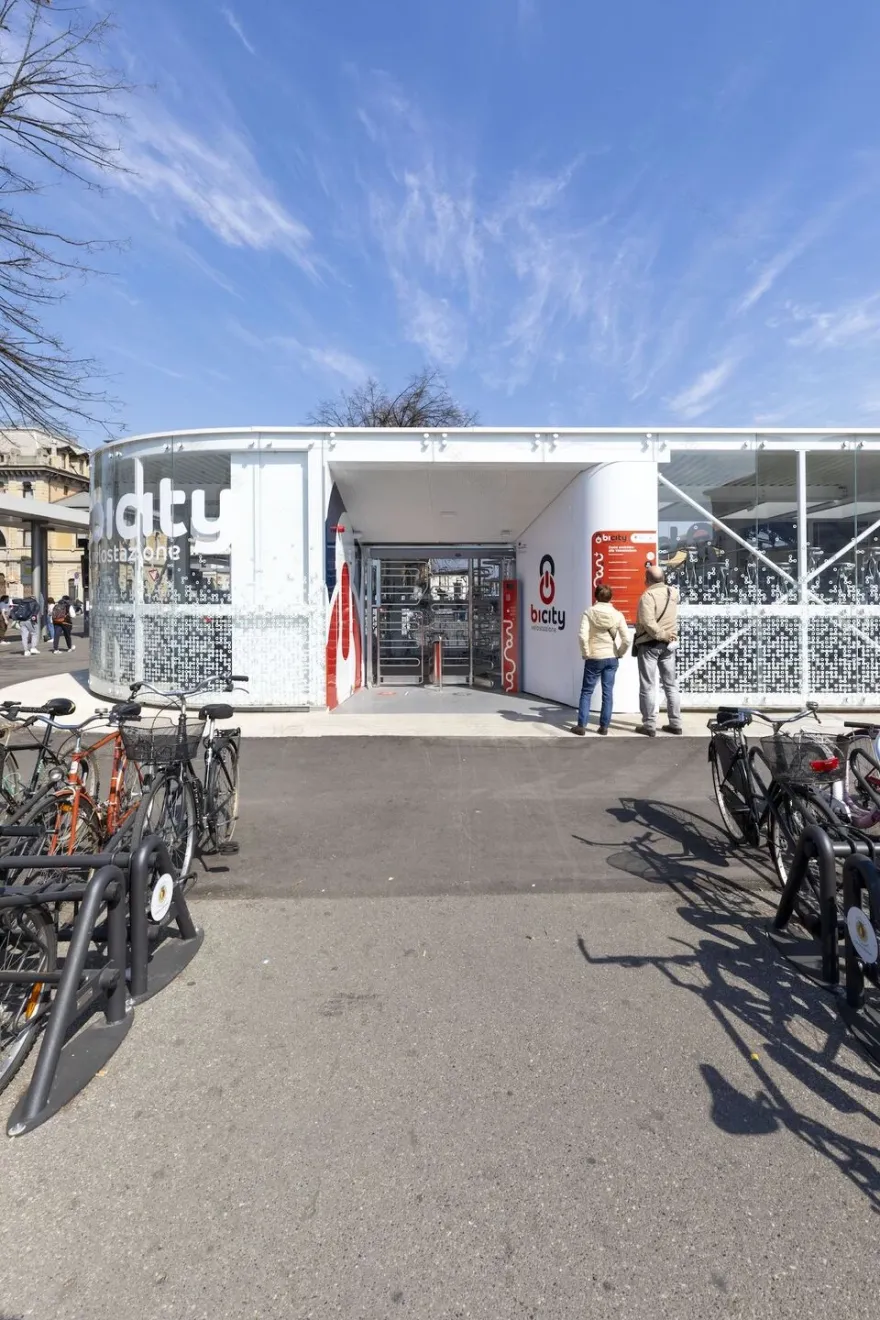 贝加莫发光自行车站丨意大利贝加莫丨STUDIO CAPITANIO ARCHITETTI-44