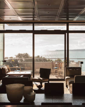 悬崖顶的房子丨Jasmax