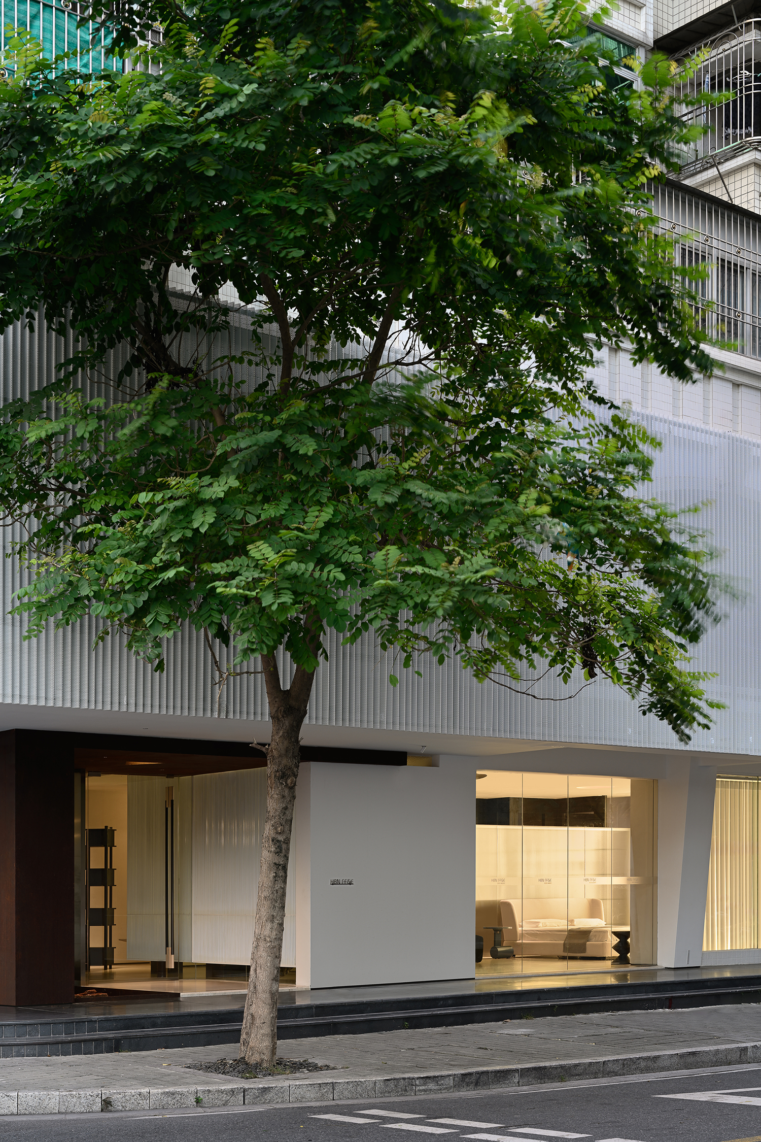 HBN 艺术家居展厅丨中国汕头丨HRAMN 汉马建筑-10