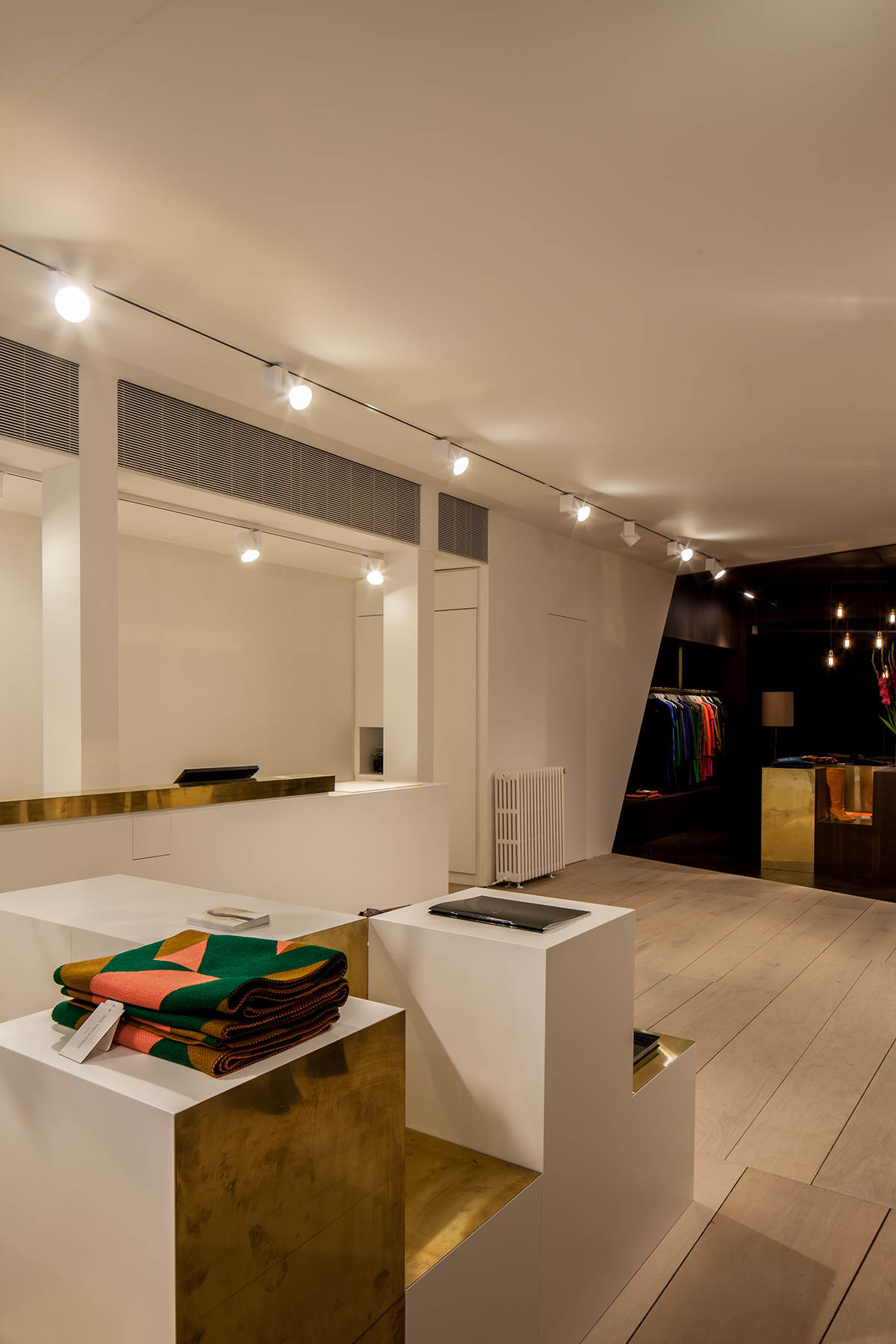 Garde-Robe Nationale - Dieter Vander Velpen Architects-14