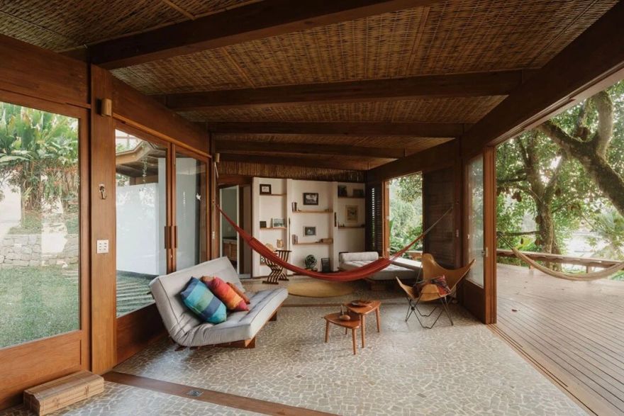 Praia da Figueira设计|循日之迹,栖木而生住宅丨巴西里约热内卢丨Estúdio Lava-0