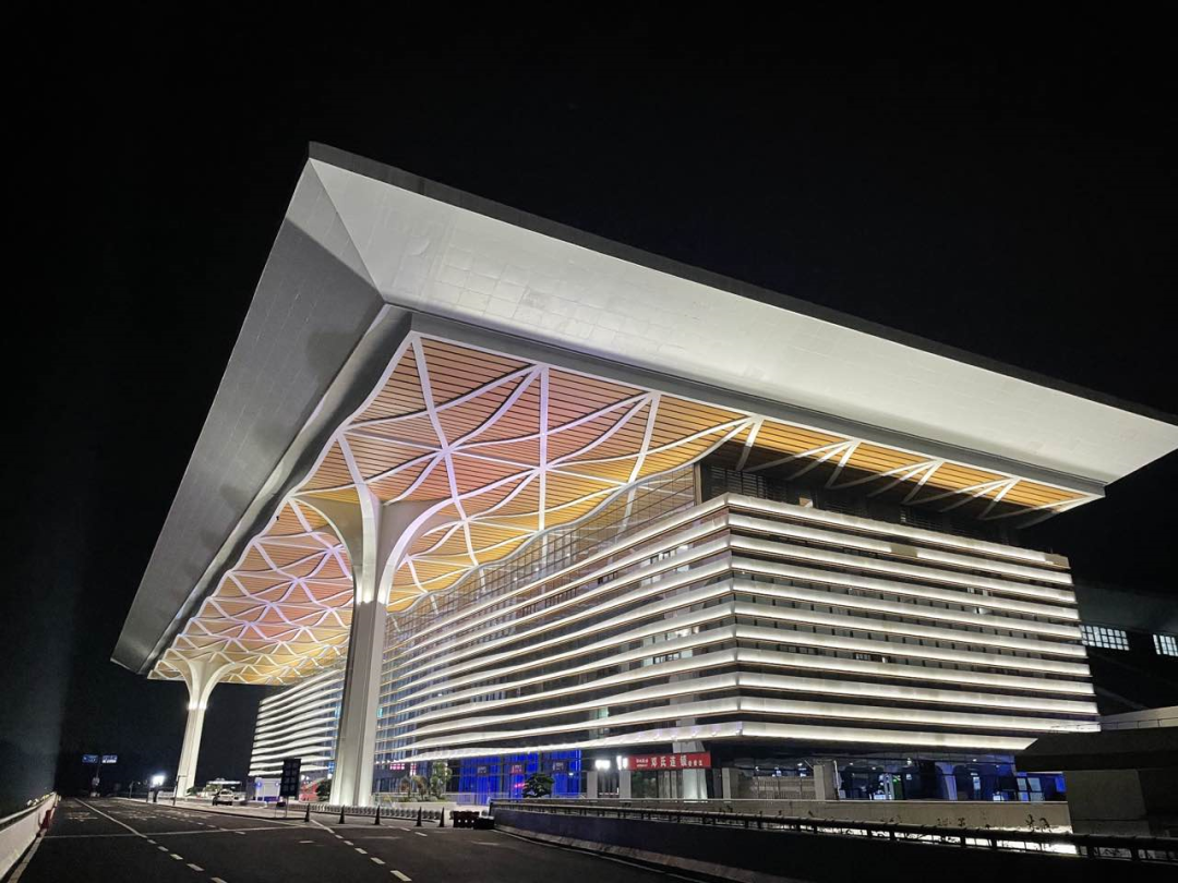 泸州高铁站幕墙设计项目——助力泸州人民奔向希望之路！-139