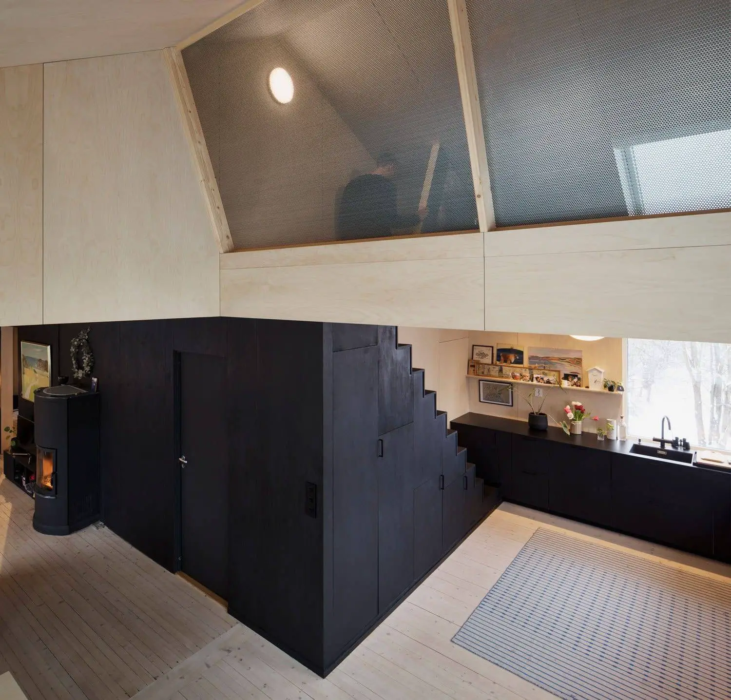 挪威冬日理想住宅 | 黑白桦木之家-4