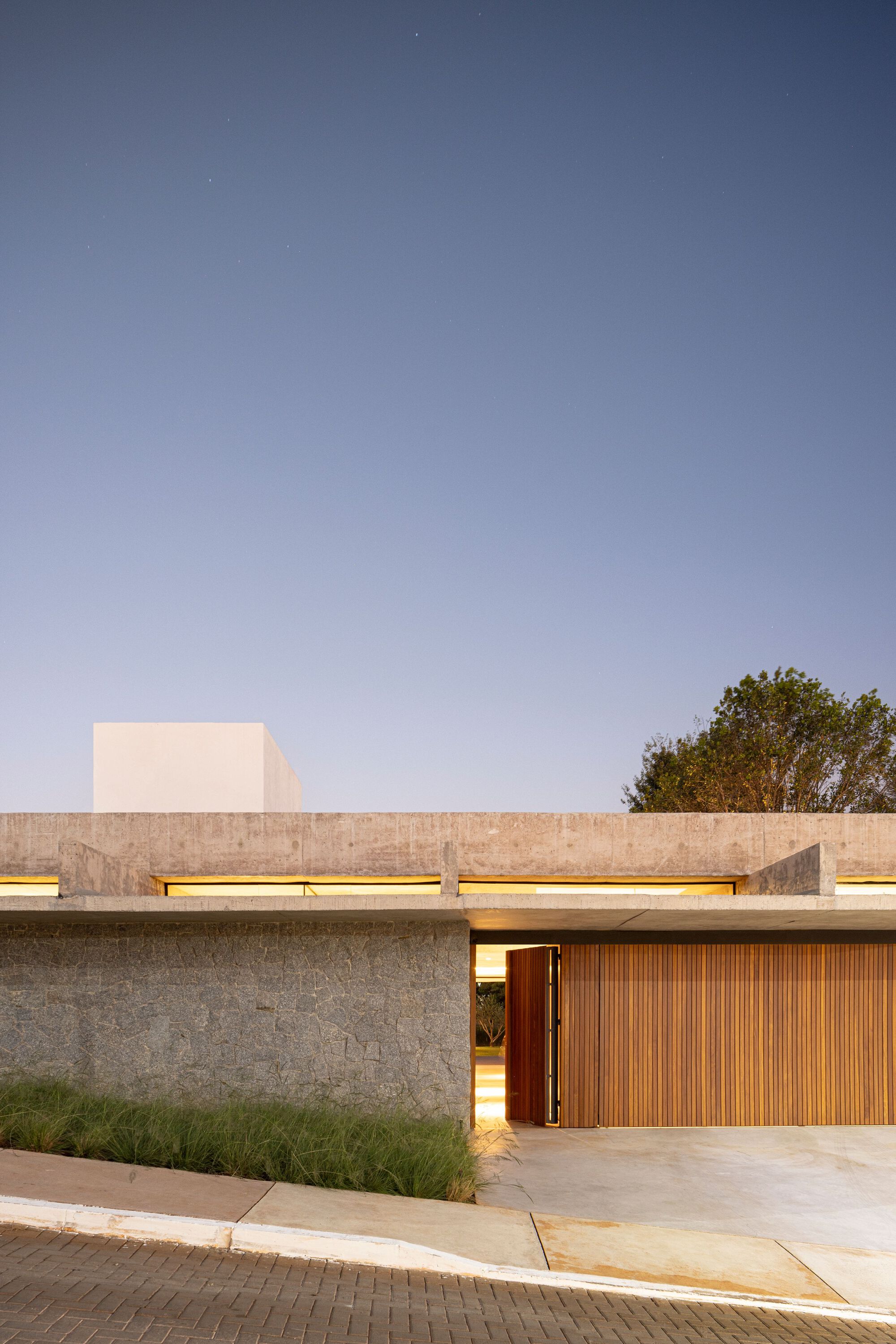 但丁之家丨巴西巴西利亚丨Bloco Arquitetos-42