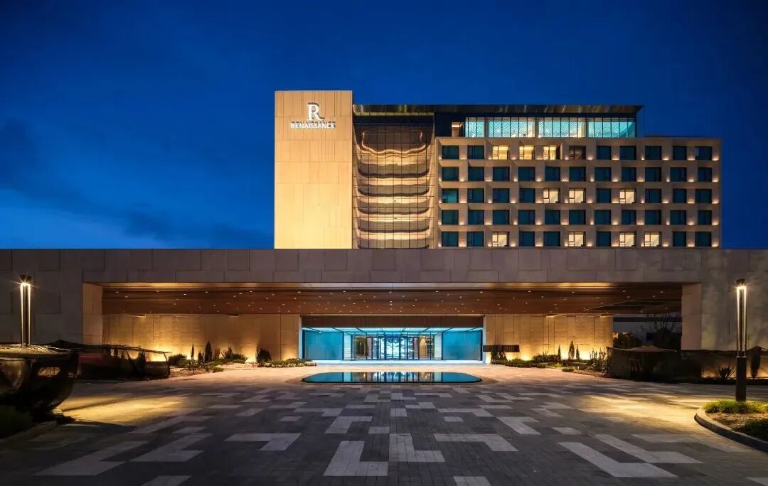 新疆华美胜地库尔勒万丽及万怡酒店七月绽放探索丝路灵感新境地-7