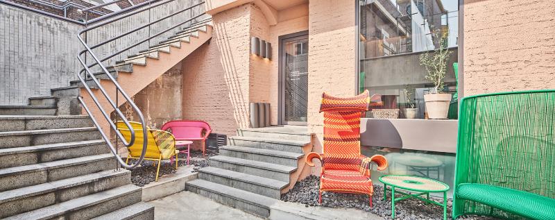 感性空间重塑，103 平米咖啡服饰店室内设计展示-3