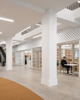 School of the Art Institute of Chicago Flaxman Library Renovation / Kwong Von Glinow