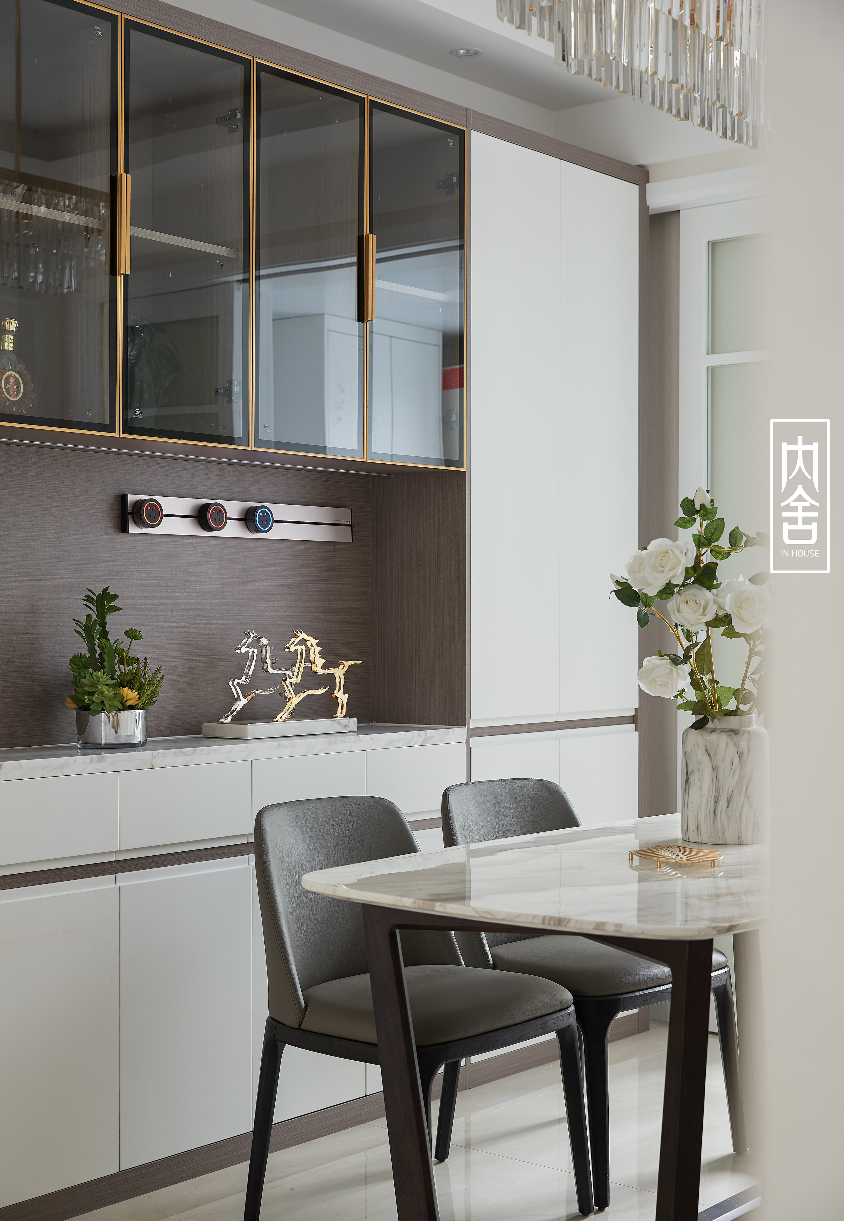 《倾城时光》 | 现代轻奢港式家居，生活就是诗-16