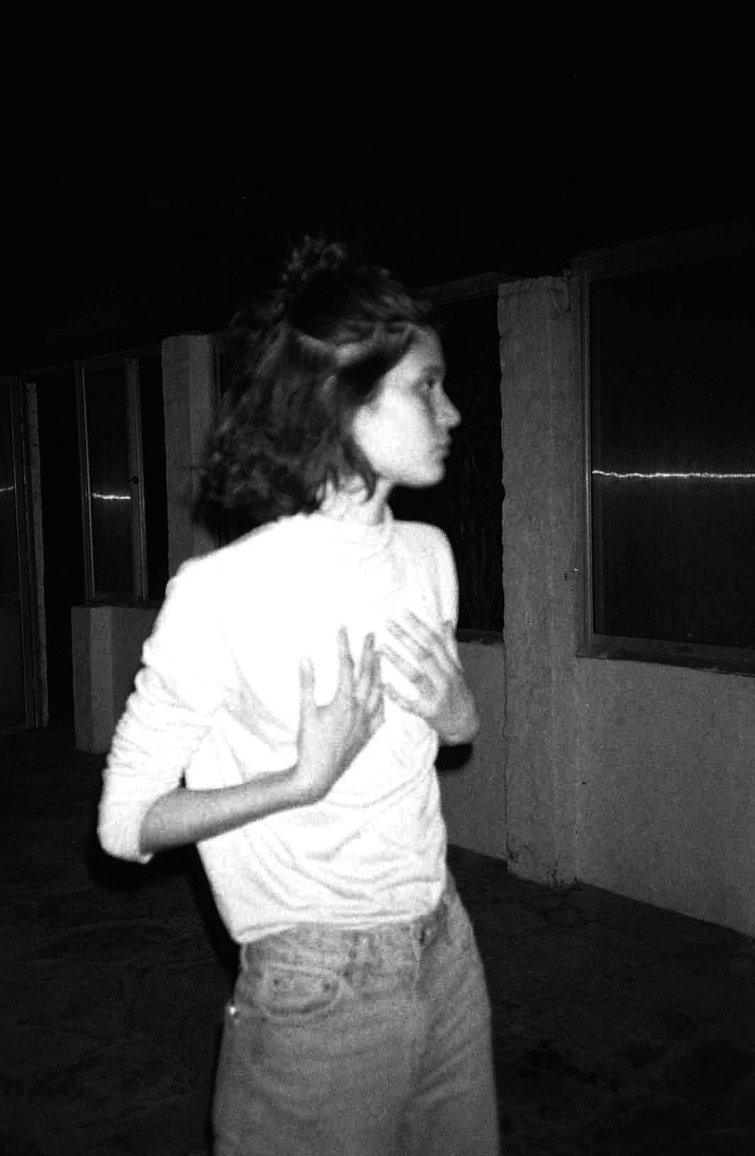 梦幻海市蜃楼 · 废弃建筑中的女性天使-21