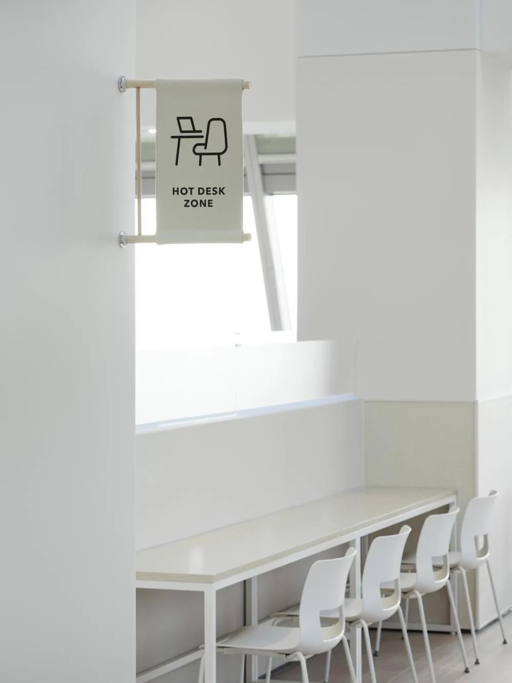 国外科技公司办公室|灵动流转的简约格调-32