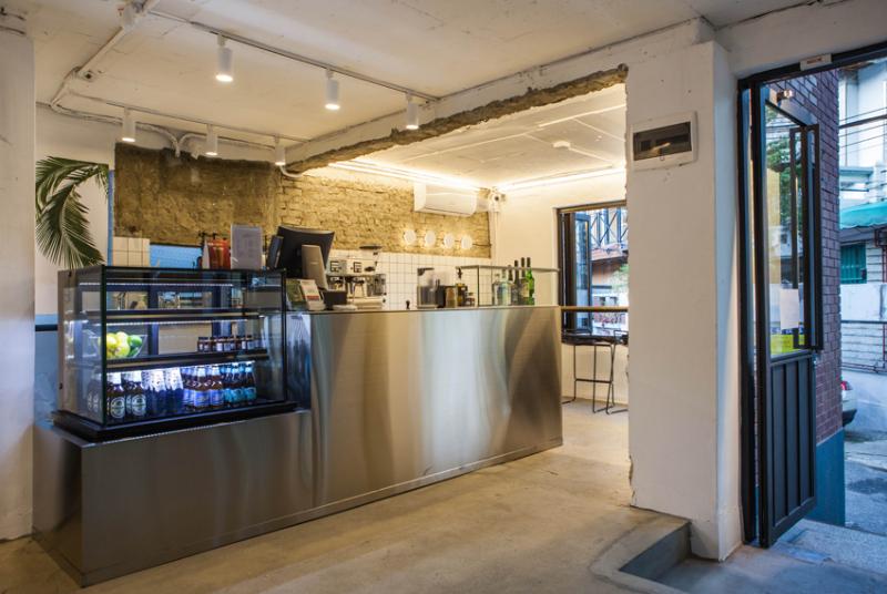 17 坪现代简约风咖啡馆，打造城市小清新空间-13