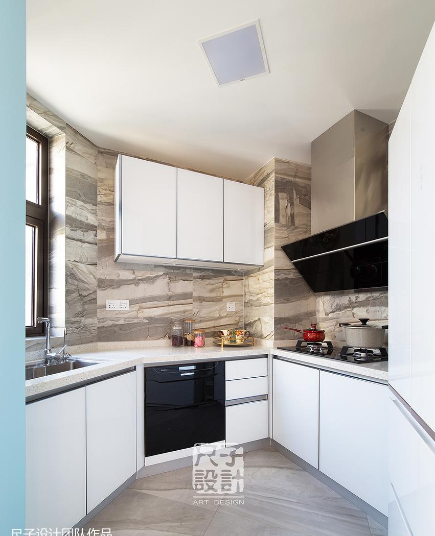 情迷贝加尔湖畔的现代居家设计-19