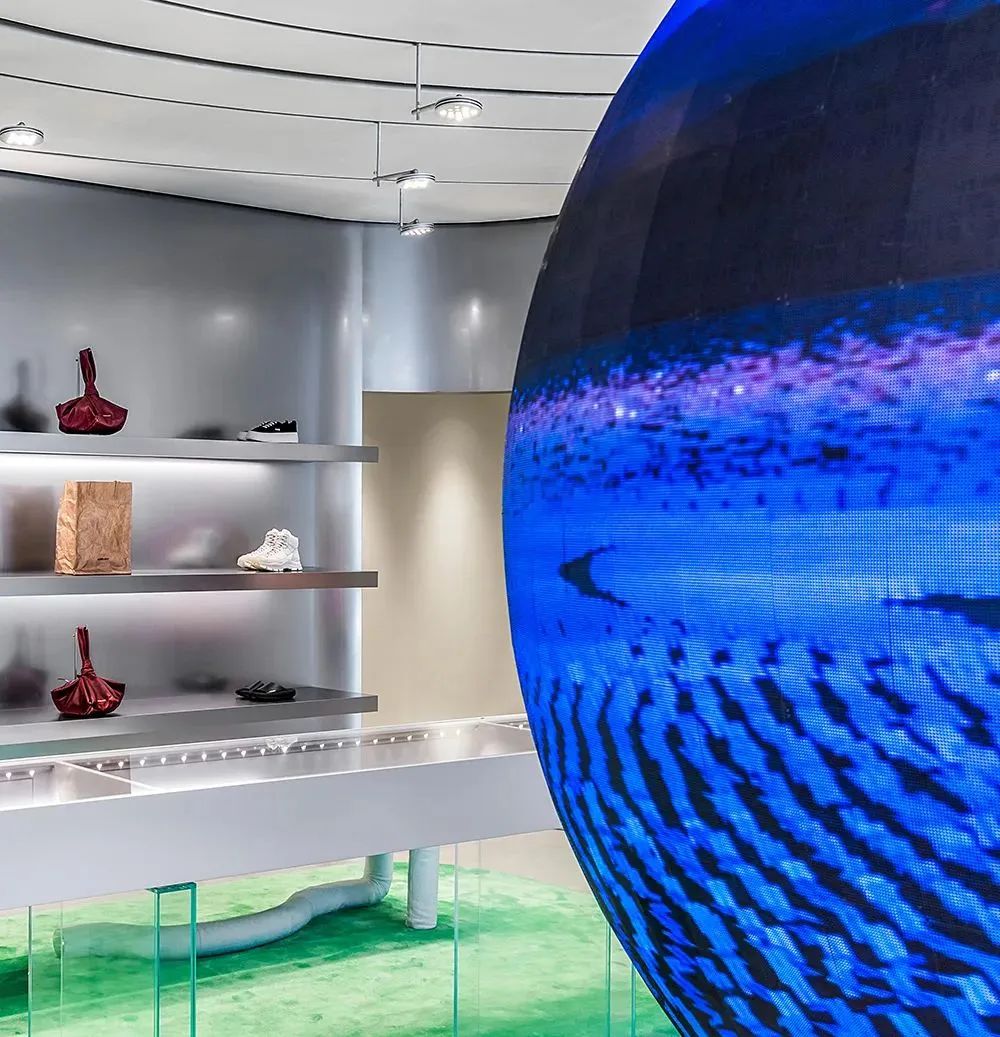 AMBUSH 上海前滩太古里店丨中国上海丨片山正通及其工作室 Wonderwall-10