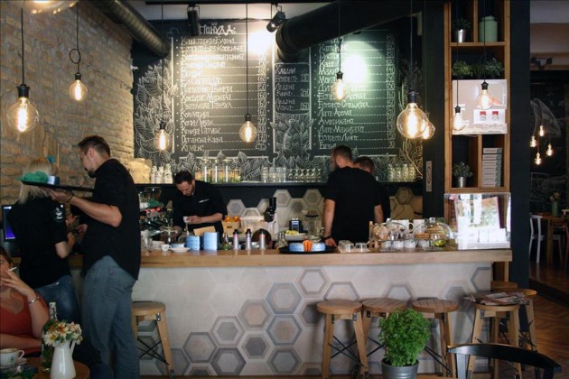 旧诺维萨德房屋改造咖啡馆丨埃及亚历山大丨Jelena Stanojević（建筑师）-27