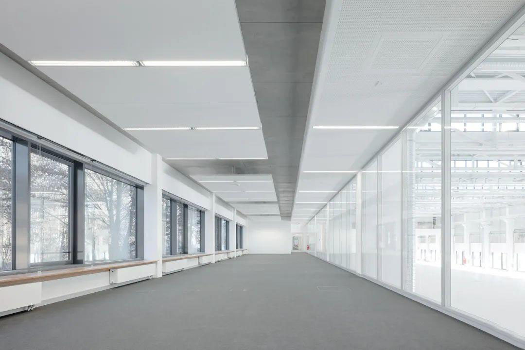 德国下一代汽车技术主动研发型工厂-32