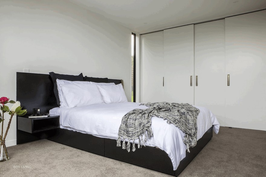 Urban Living House Project by Box Reshaping Architecture-15