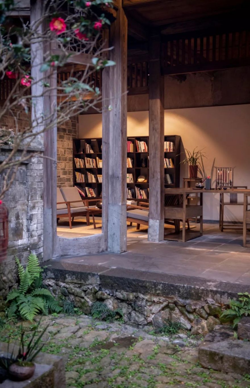 归隐深山,客家土楼变身为文化行馆-87