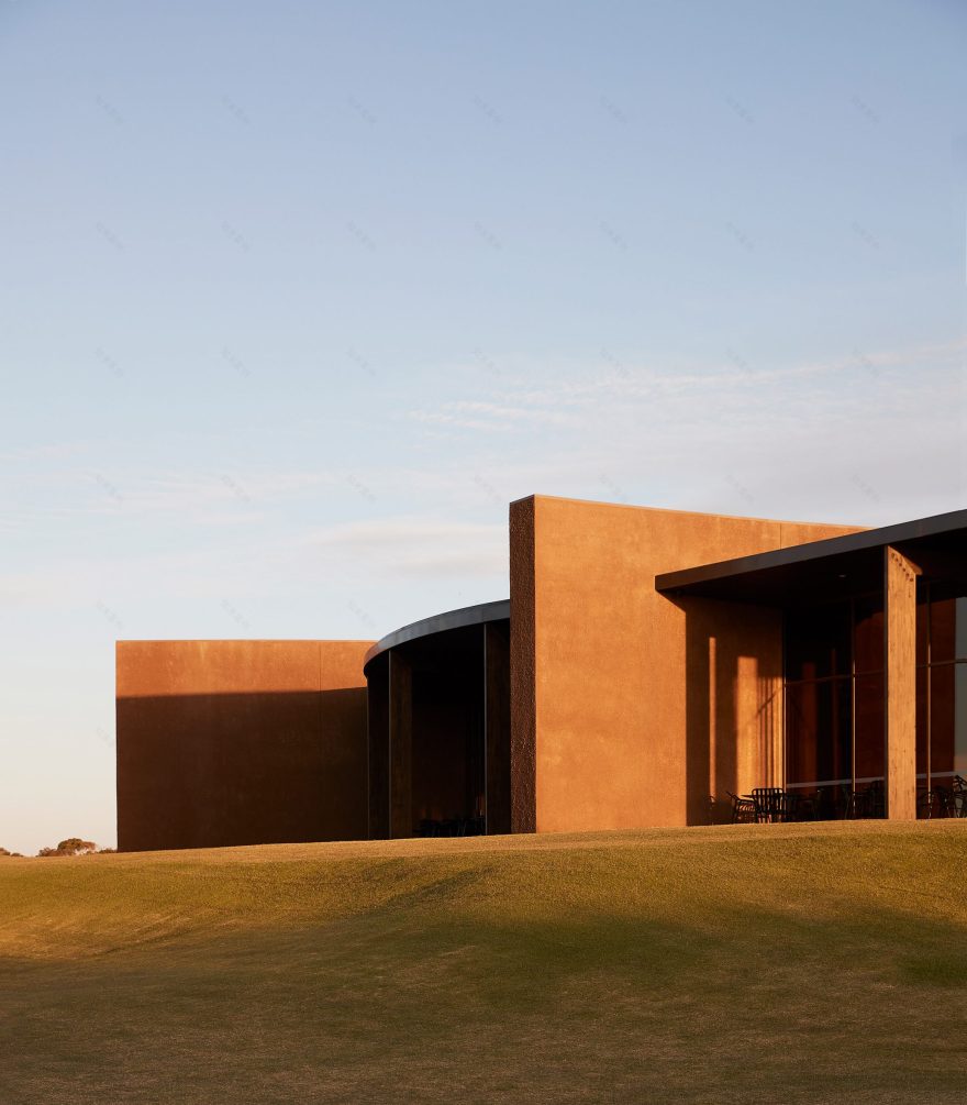 墨尔本 Lonsdale Links 高尔夫俱乐部 | 景观嵌入式的混凝土建筑-8