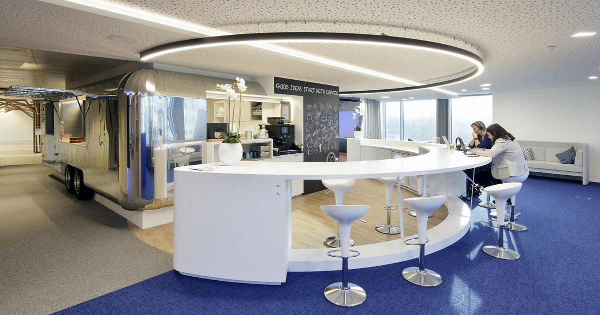 比利时布鲁塞尔 Agoria 科技休闲办公空间-9