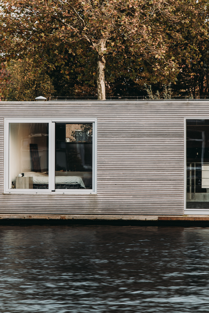 Energy Neutral Floating Villa ‘Haarlem Shuffle’  vanOmmeren-79