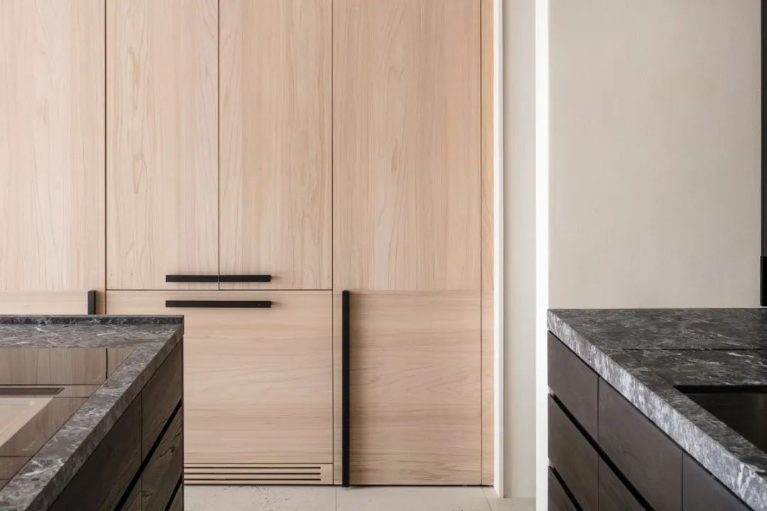 平衡内饰丨保加利亚鲁塞丨Nathalie Deboel-47