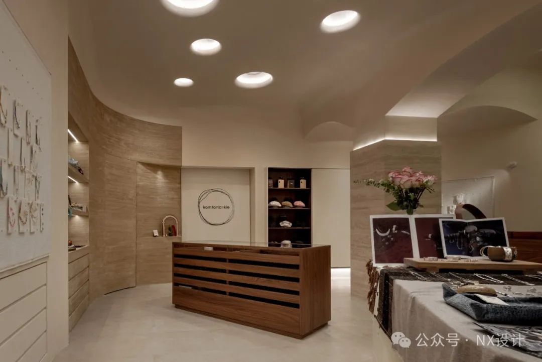 Komfortcirkle 首饰专卖店丨中国温州丨NX 设计-24