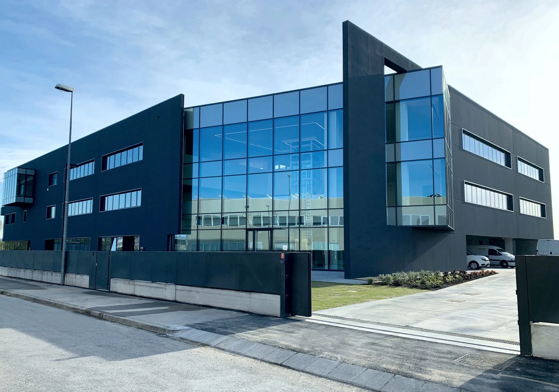 意大利 Mech & Human 总部丨Nicolli-11