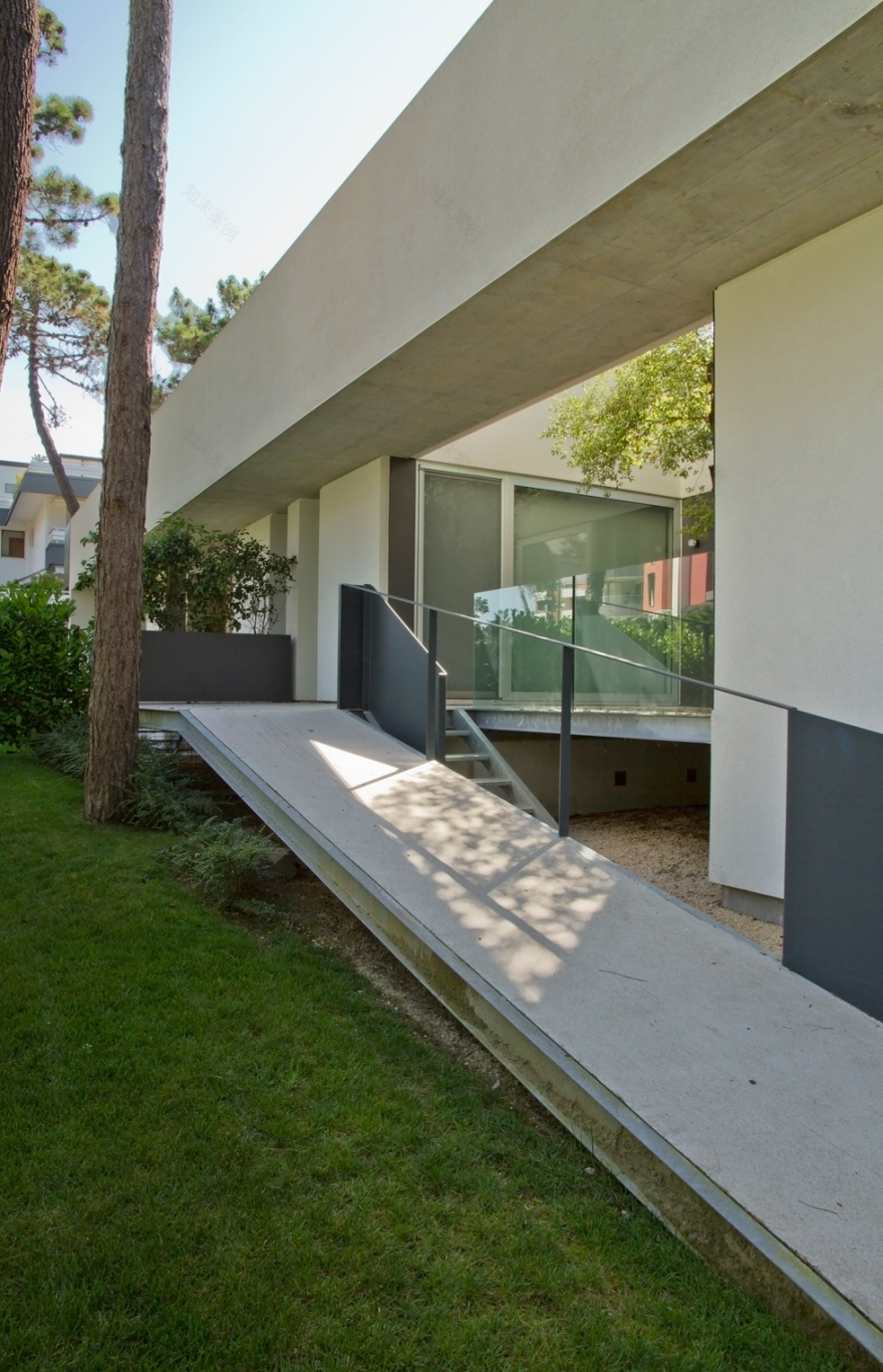 林间海景度假屋,诠释 20 世纪 60 年代至 70 年代建筑风格-16