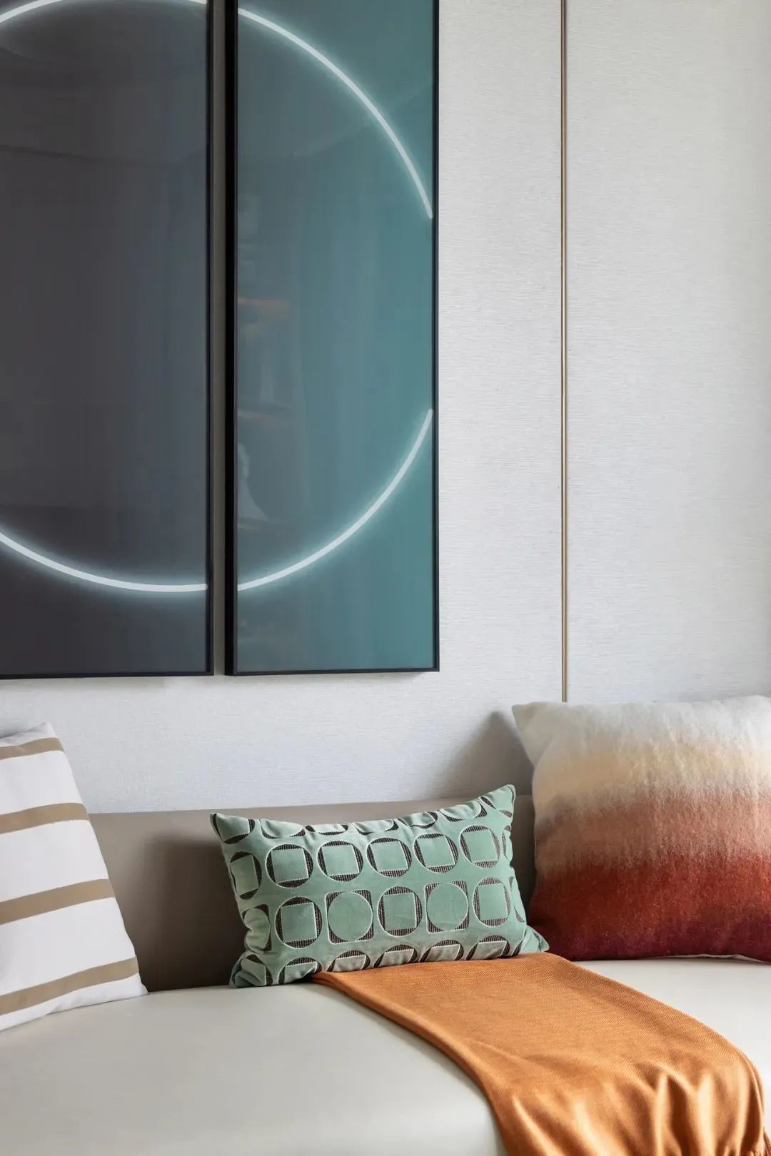 自然之居 · 75㎡蜗居的现代美学觉醒丨中国佛山丨广州赫尔贝纳室内设计有限公司-12