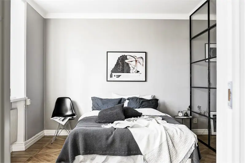 开放式卧室巧变双功能办公空间-6