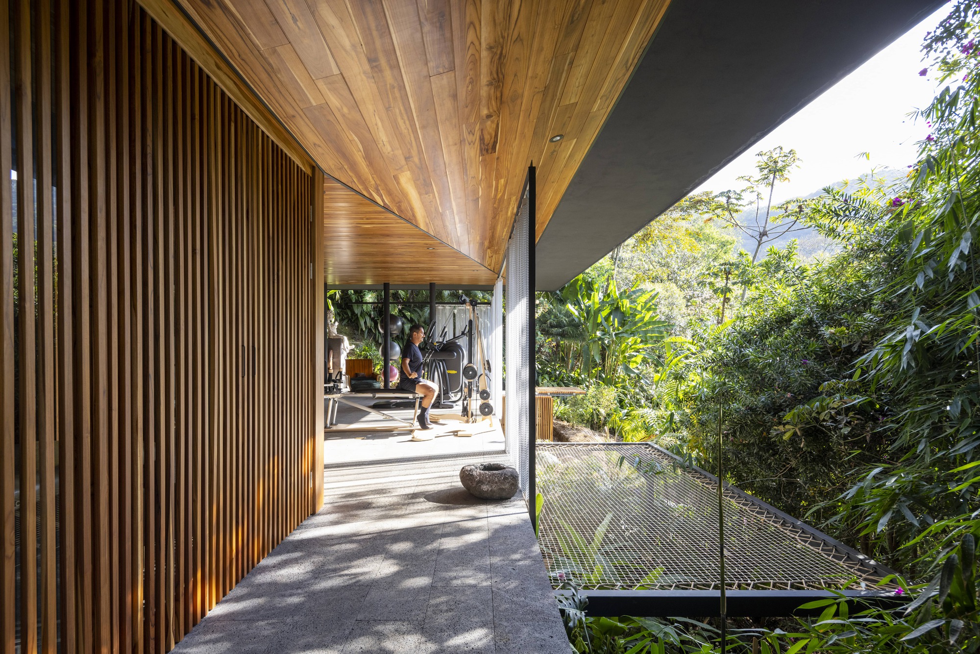 丛林健身房,空洞空虚空白丨哥斯达黎加圣何塞-12