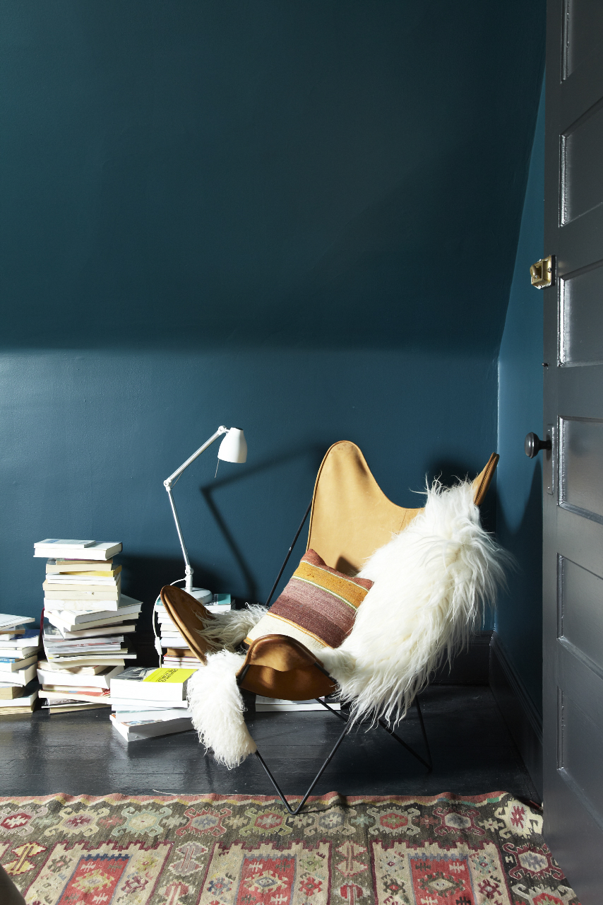 10 Best Paint Colors to Get You Those Moody Vibes-5