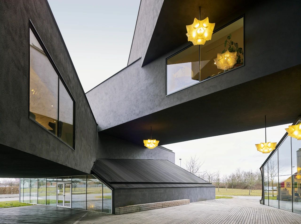 赫尔佐格与德梅隆  建筑是时代的镜子_20240329-89