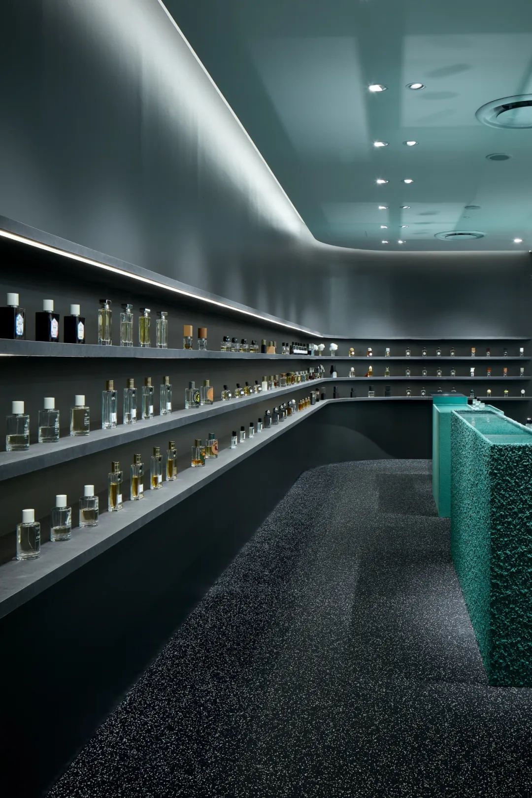 Nose Shop · 日本第一家小众香水精品店丨日本大阪丨AtMa-13